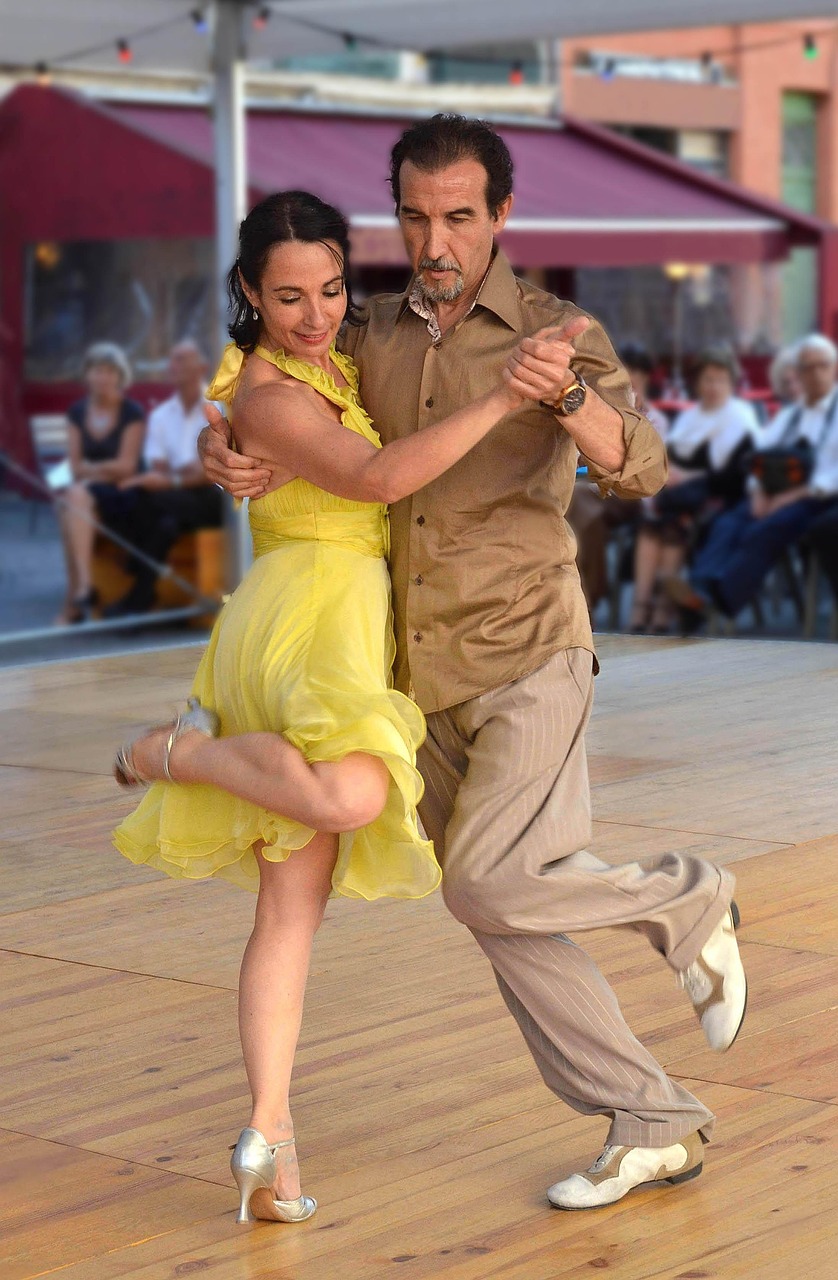 Milonga y comunidad tanguera